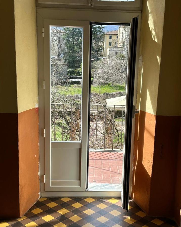 Casa Cavour Hotel Понтремоли Екстериор снимка